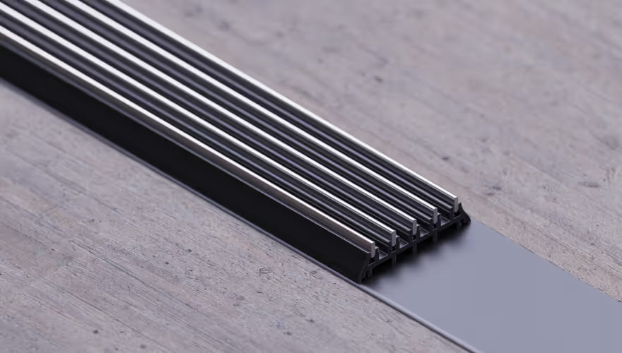 Bottom rail close up